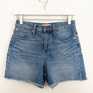 Madewell High-Rise Denim Shorts in Glenoaks Wash: Cutoff Edition Size 24